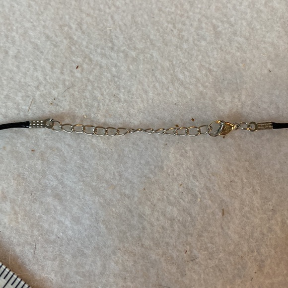 Abstract Acrylic Art Pendant Necklace And Earring Set - Picture 9 of 9